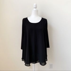 NWT Linea by Louis Dell’Olio Black Flowy Blouse